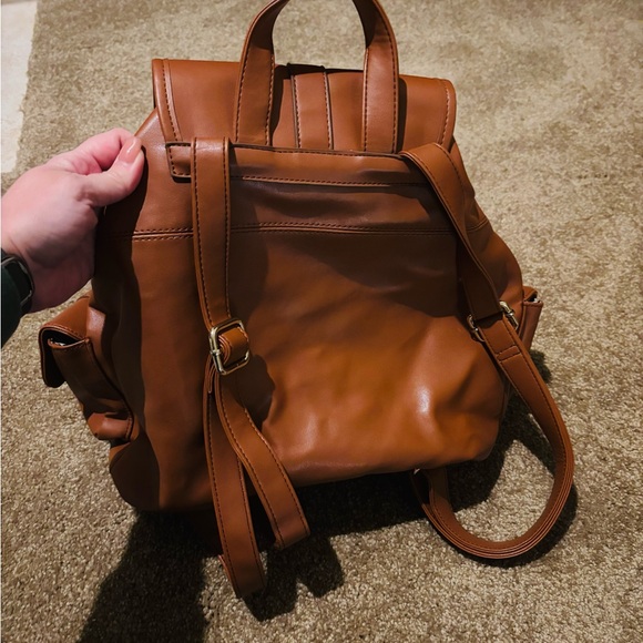 Just Fab Brown Faux Leather Backpack Adjustable Straps Fold Over Flap - Picture 5 of 7